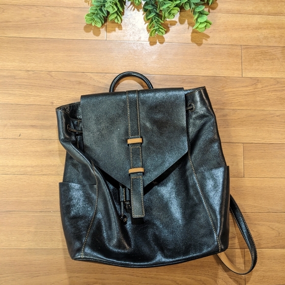 Vera Bradley Handbags - Vera Bradley Big Sky Backpack purse